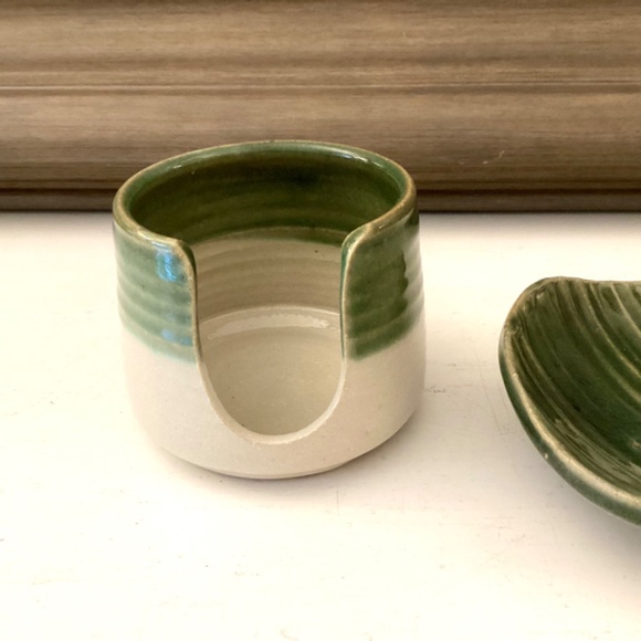 Studio Pottery 2 Ps Set Green Tone Soap Dish Spunge Or Toothbrush Holder - Picture 5 of 12